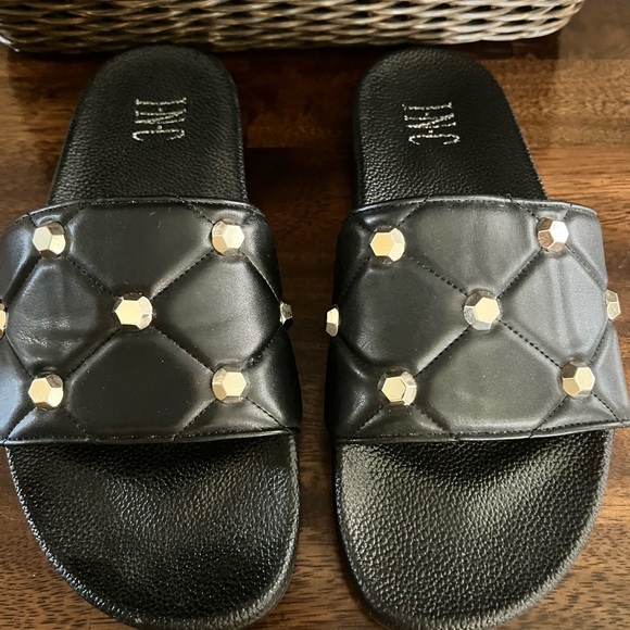 INC International Concepts Black Quilted Sandals - Picture 1 of 2